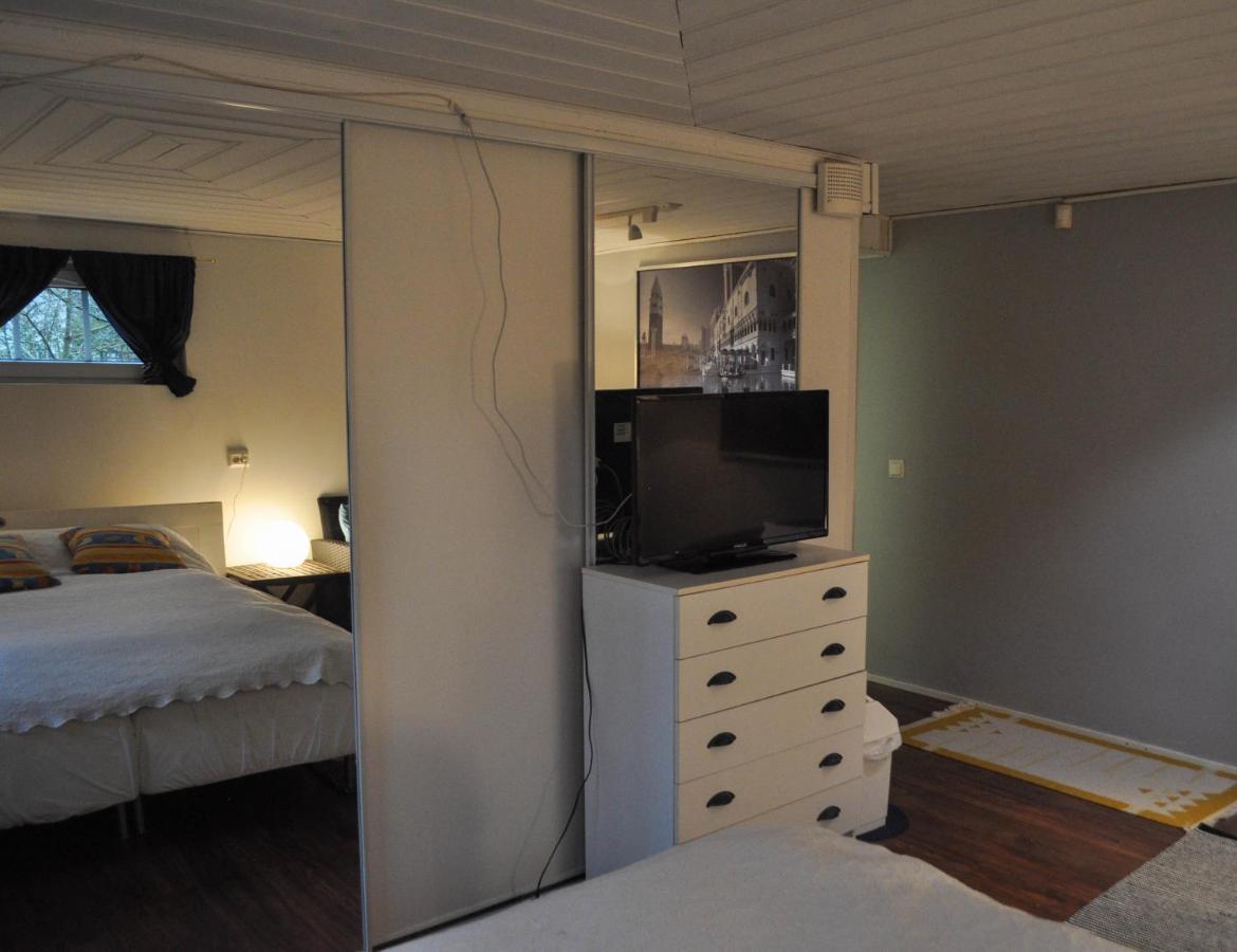 אספו Room In Villa Emilia מראה חיצוני תמונה