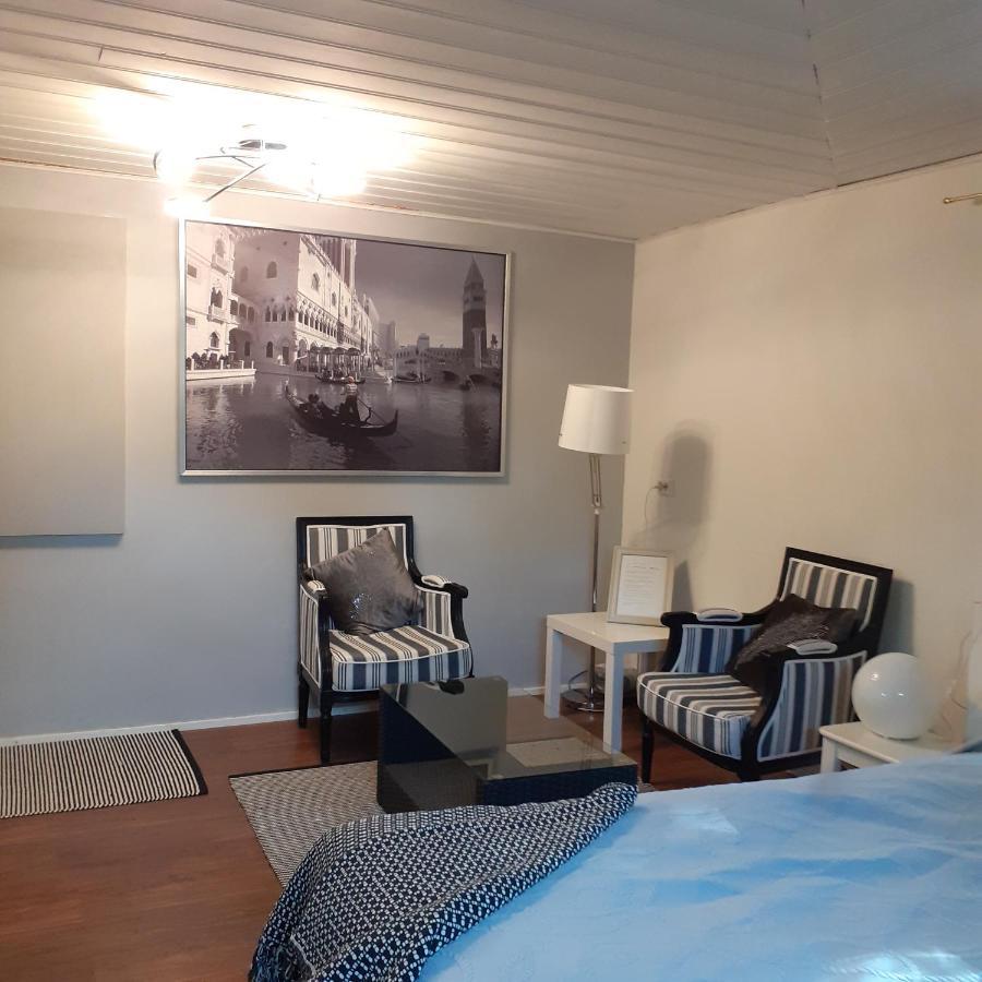 אספו Room In Villa Emilia מראה חיצוני תמונה
