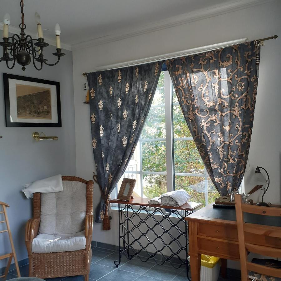 אספו Room In Villa Emilia מראה חיצוני תמונה